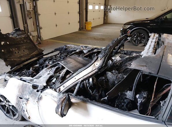 JM1NDAM77H0107260 2017 MAZDA MX-5 MIATA RF Silver Սալոնի հետևի տեսք