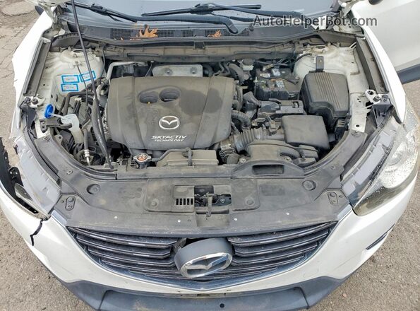 JM3KE2BY3G0627379 2016 MAZDA CX-5 Белый Вид задней части салона