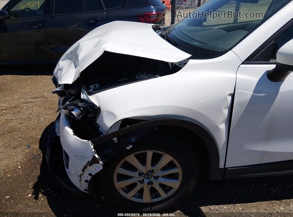 JM3KE4BYXG0828983 2016 MAZDA CX-5 White Front view