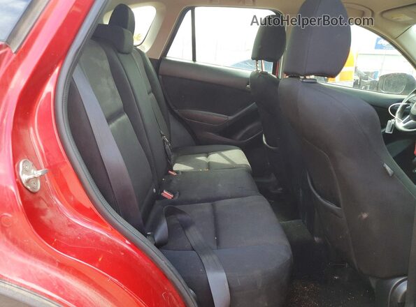 JM3KE4BYXG0840874 2016 MAZDA CX-5 Red Vista de los asientos traseros
