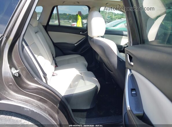 JM3KE4DY2G0686643 2016 MAZDA CX-5 Black VIN կոդի պիտակի տեսք