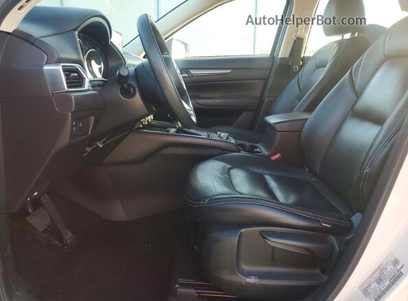 JM3KFABL5H0125969 2017 MAZDA CX-5 White Widok wnętrza z przodu