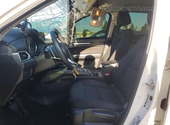 JM3KFABL8H0125240 2017 MAZDA CX-5 White Вид салону спереду