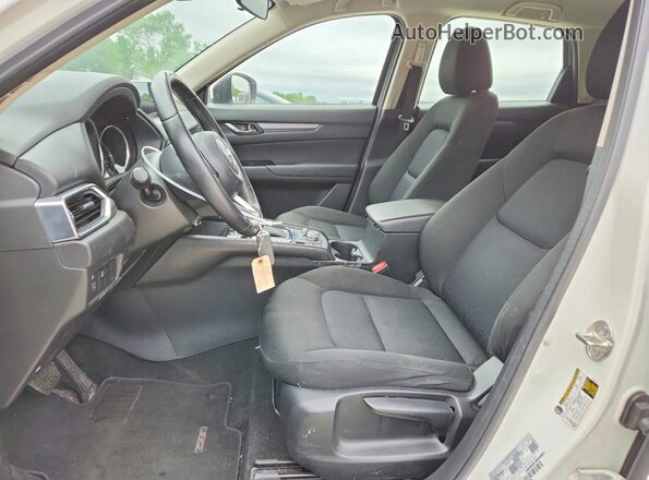 JM3KFABM3K0673503 2019 MAZDA CX-5 Белый Вид салона спереди