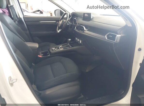 JM3KFABMXJ1458032 2018 MAZDA CX-5 White Вид салону спереду