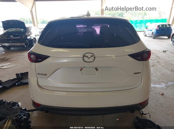 JM3KFABMXJ1458032 2018 MAZDA CX-5 White 