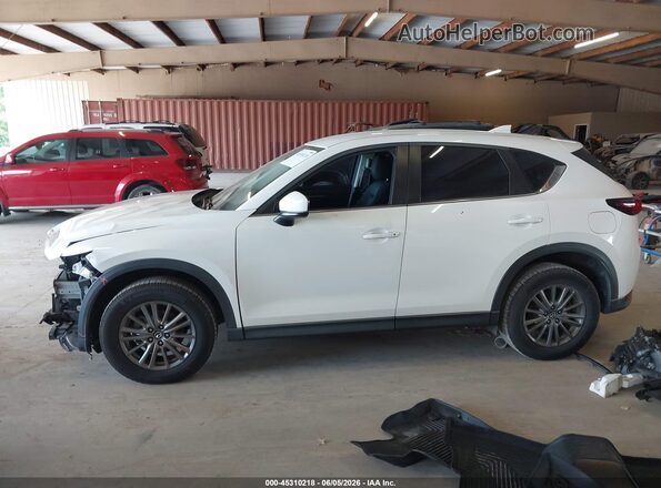 JM3KFABMXJ1458032 2018 MAZDA CX-5 White 