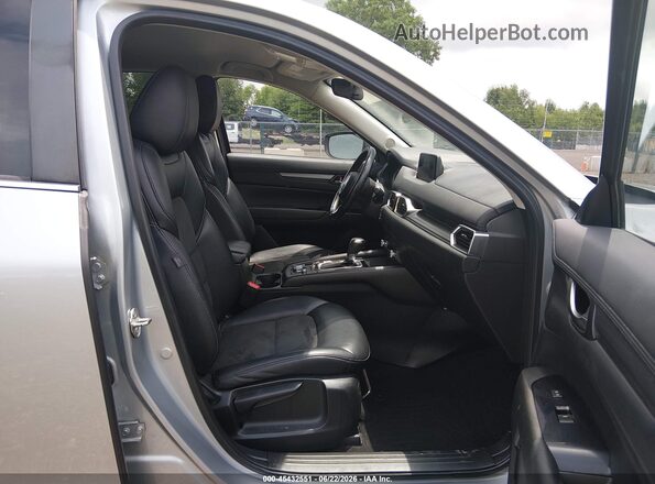 JM3KFACM1L0778556 2020 MAZDA CX-5 Silver Front interior view