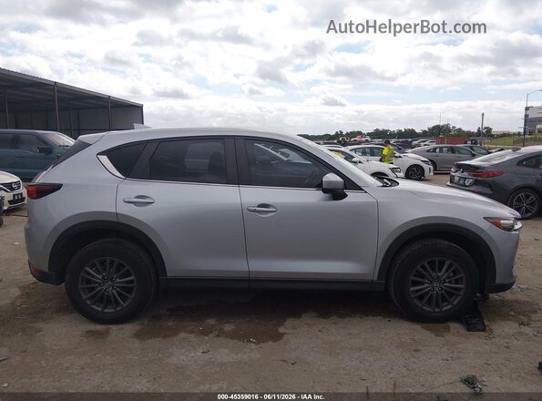 JM3KFACM3L0793964 2020 MAZDA CX-5 Серебряный Вид задней части салона