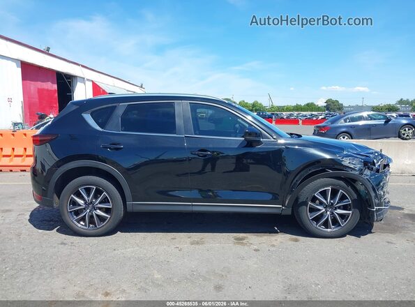 JM3KFACM8J1353861 2018 MAZDA CX-5 Black Rear interior view