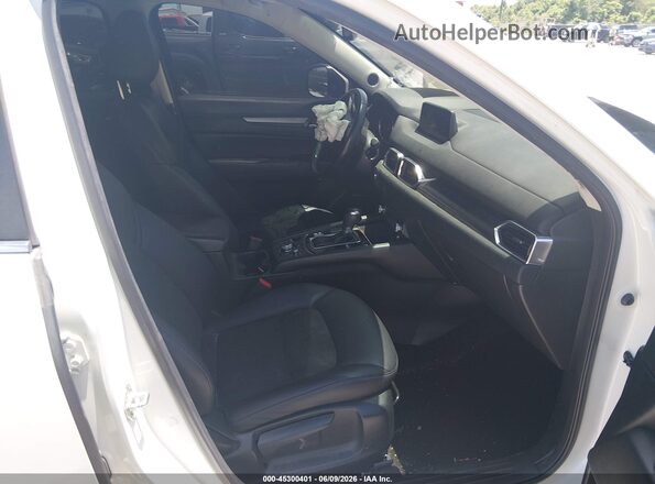 JM3KFACM9L0835330 2020 MAZDA CX-5 Белый Вид салона спереди