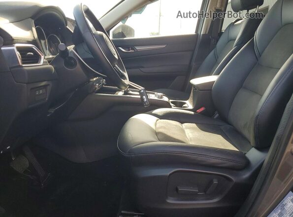 JM3KFACMXK1587906 2019 MAZDA CX-5 Gray Widok wnętrza z przodu