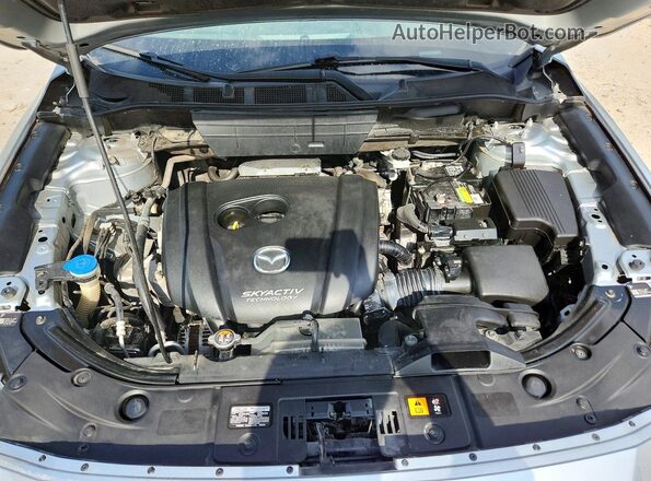 JM3KFADM0J0342793 2018 MAZDA CX-5 Silver Vista interior trasera