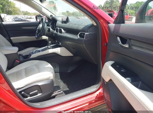 JM3KFADM4J0321395 2018 MAZDA CX-5 Red Widok wnętrza z przodu