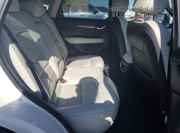 JM3KFADM4M0304861 2021 MAZDA CX-5 White Вид задньої частини салону