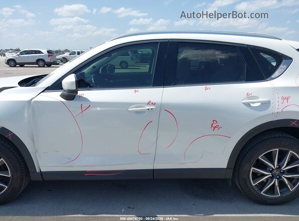 JM3KFADM5J0422705 2018 MAZDA CX-5 White Widok wnętrza 360 stopni