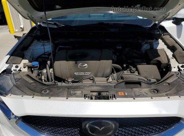 JM3KFADM6J1377686 2018 MAZDA CX-5 White Vista del compartimento del motor