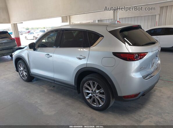 JM3KFADMXK0543876 2019 MAZDA CX-5 Silver 360 interior view