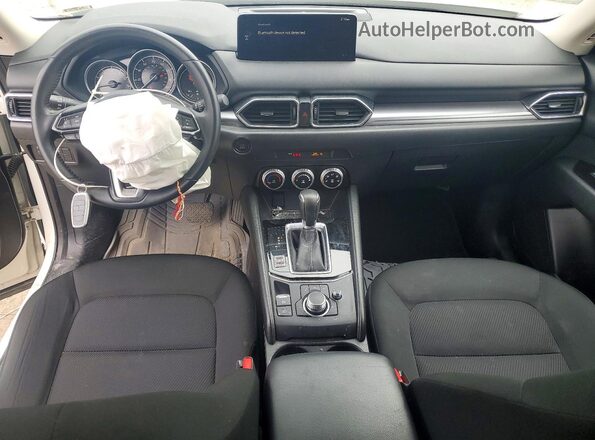JM3KFBAM8P0200033 2023 MAZDA CX-5 White Առջևի վահանակի տեսք