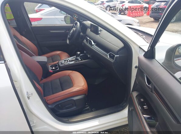 JM3KFBAY1R0370997 2024 MAZDA CX-5 White Вид салону спереду