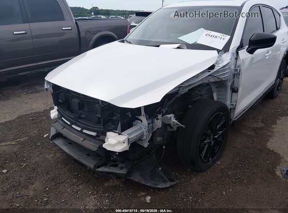 JM3KFBAY1R0371325 2024 MAZDA CX-5 White Front view
