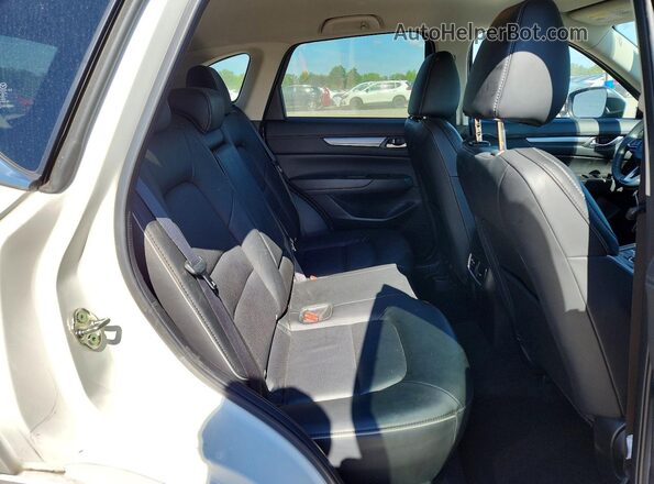 JM3KFBBL0R0465098 2024 MAZDA CX-5 White Widok wnętrza z tyłu