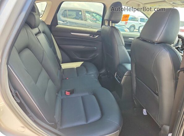 JM3KFBBL2S0648699 2025 MAZDA CX-5 Silver Вид задньої частини салону
