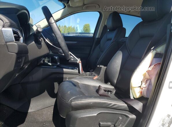 JM3KFBBL4R0444836 2024 MAZDA CX-5 White Вид салону спереду