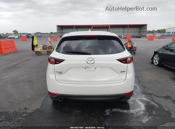 JM3KFBBL6H0180260 2017 MAZDA CX-5 White 