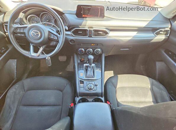 JM3KFBBL7J0438209 2018 MAZDA CX-5 Red Widok deski rozdzielczej