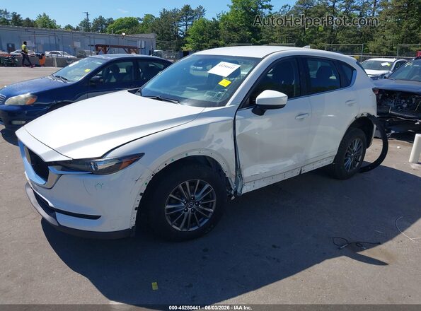 JM3KFBBM3J0450964 2018 MAZDA CX-5 White Vista tres cuartos delantera izquierda