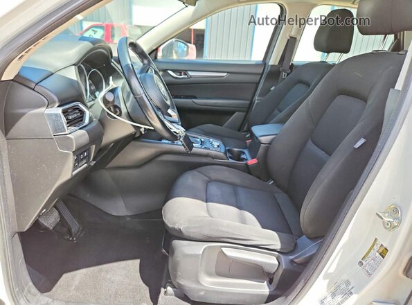 JM3KFBBM4L0745137 2020 MAZDA CX-5 White Vista interior delantera