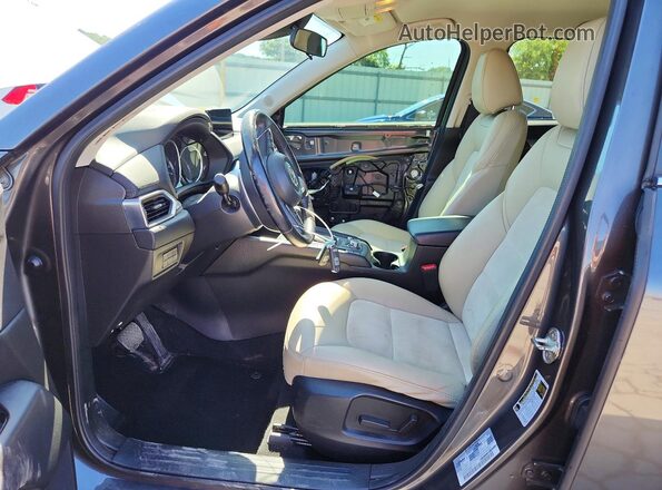 JM3KFBCL4H0206630 2017 MAZDA CX-5 Gray Front interior view