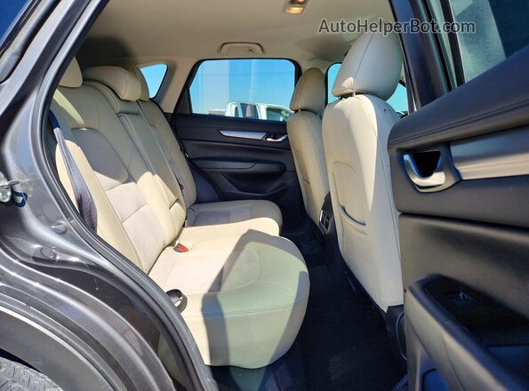 JM3KFBCL4H0206630 2017 MAZDA CX-5 Gray Rear interior view
