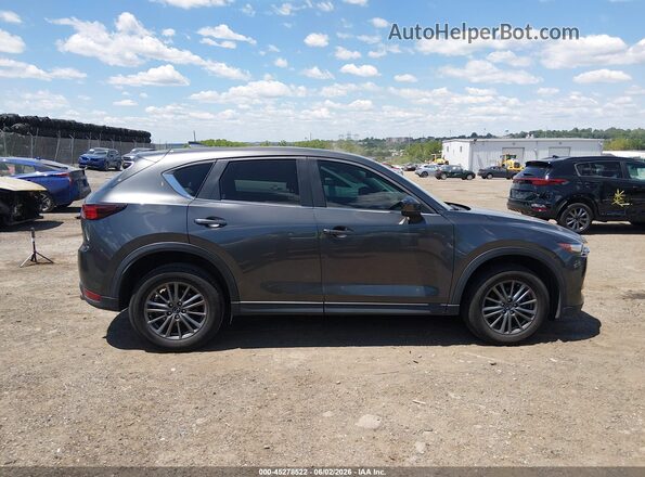 JM3KFBCL8H0202905 2017 MAZDA CX-5 Gray 360 interior view