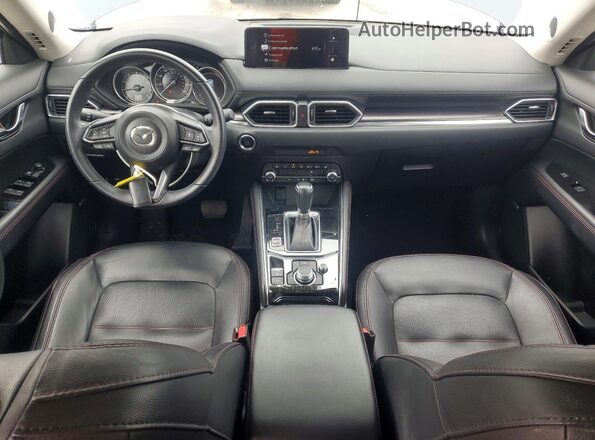 JM3KFBCL8R0513302 2024 MAZDA CX-5 Blue Vista del salpicadero