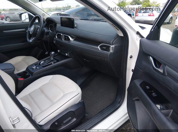 JM3KFBCLXR0482280 2024 MAZDA CX-5 White Front interior view