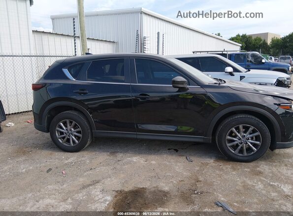 JM3KFBCM1N1604666 2022 MAZDA CX-5 Black Widok wnętrza z tyłu