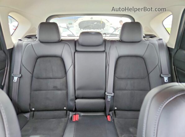 JM3KFBCM2L0798594 2020 MAZDA CX-5 White Vista de los asientos traseros