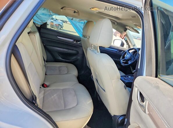 JM3KFBCM3J0408728 2018 MAZDA CX-5 White Rear interior view