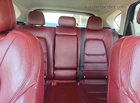 JM3KFBCM6N0581097 2022 MAZDA CX-5 Gray Rear seats view