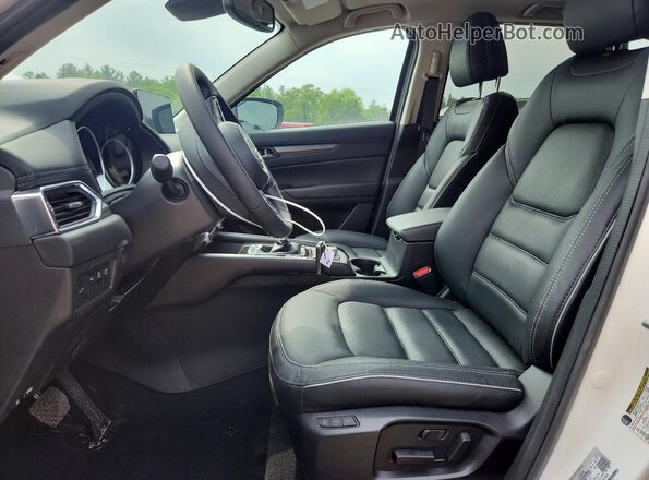 JM3KFBCM6S0742706 2025 MAZDA CX-5 White Widok wnętrza z przodu
