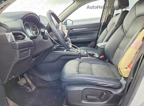 JM3KFBCM7M1316908 2021 MAZDA CX-5 White Widok wnętrza z przodu