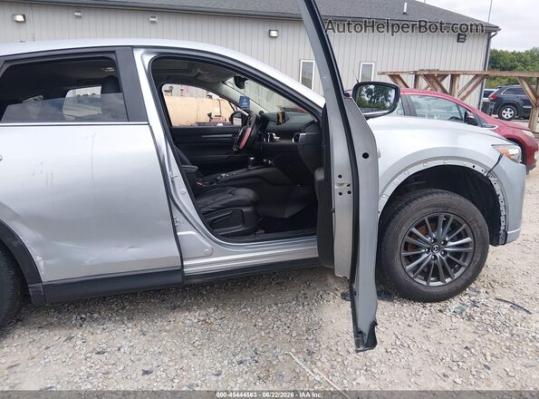 JM3KFBCM8L1832841 2020 MAZDA CX-5 Gray Front interior view