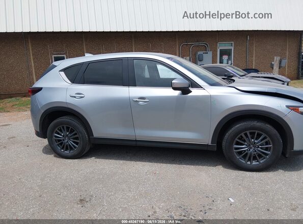 JM3KFBCM9L0786961 2020 MAZDA CX-5 Silver Widok wnętrza z tyłu