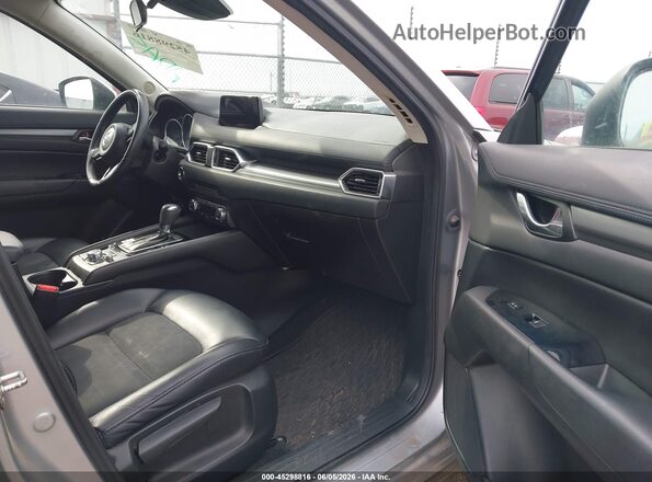JM3KFBCMXJ0472734 2018 MAZDA CX-5 Silver Вид салону спереду
