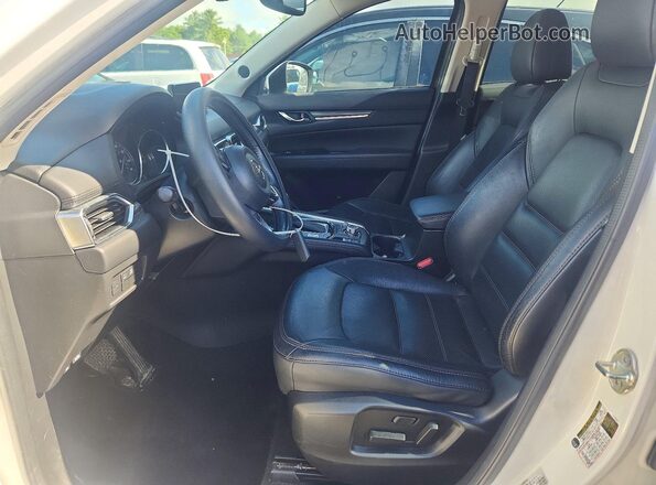 JM3KFBDL0H0211953 2017 MAZDA CX-5 White Widok wnętrza z przodu