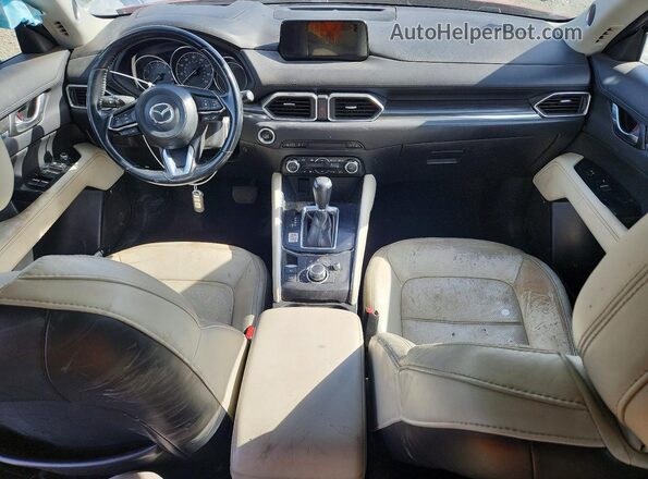 JM3KFBDL1H0164335 2017 MAZDA CX-5 Burgundy Widok deski rozdzielczej