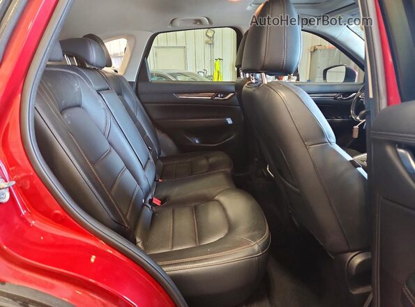 JM3KFBDL4H0178116 2017 MAZDA CX-5 Red Widok tylnych siedzeń