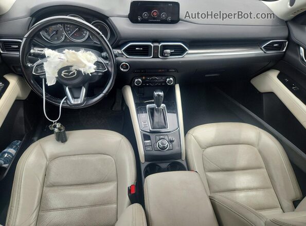 JM3KFBDL6H0186542 2017 MAZDA CX-5 Black Widok deski rozdzielczej